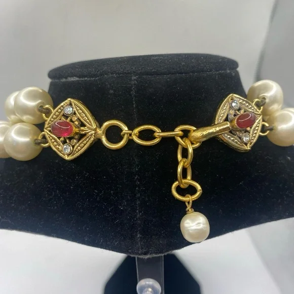 Vintage Chanel Two Strand Pearl 12mm Necklace W/Gripoix Clap - Picture 7 of 14